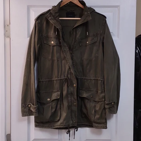 Jacket - Picture 1 of 2